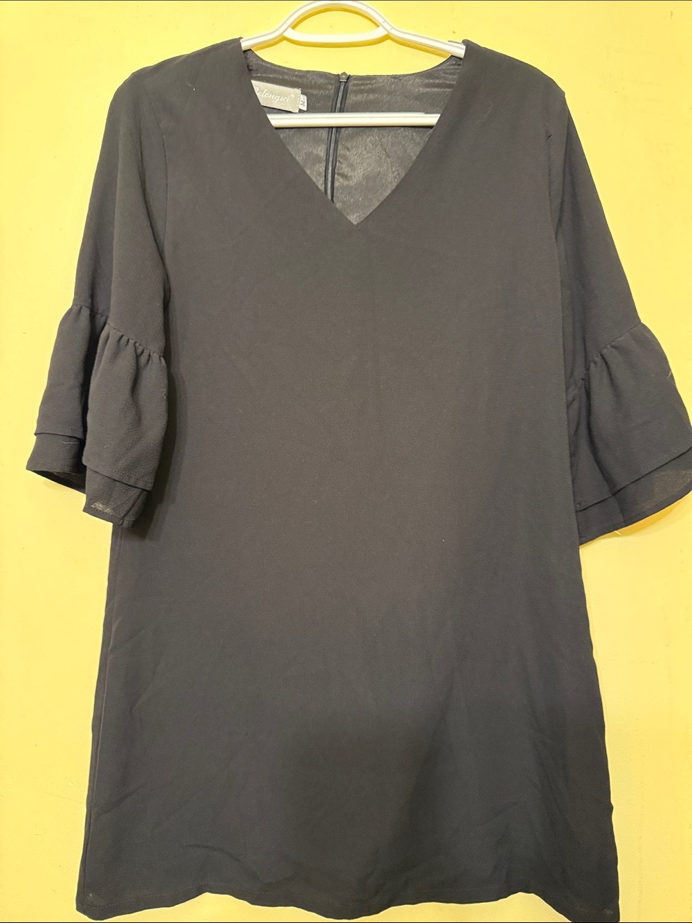 Versatile Black V-Neck Ruffle Sleeve Tunic